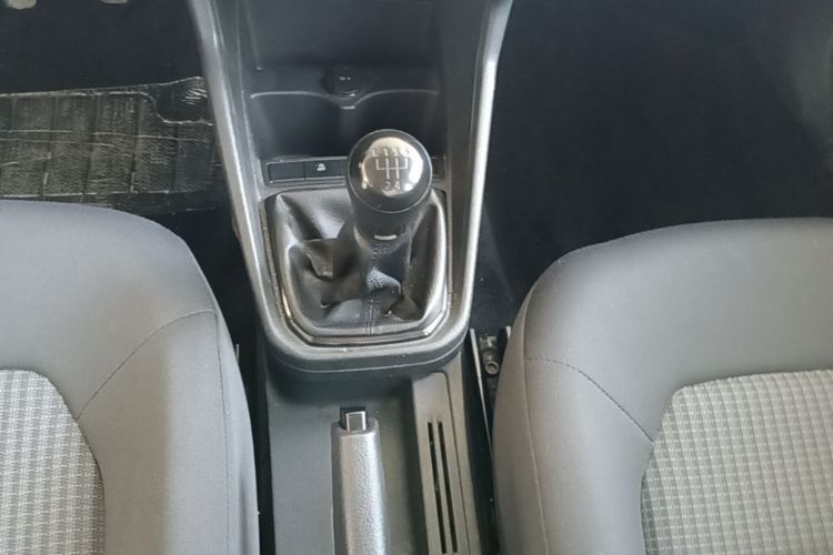 Volkswagen Santana 2021 car image #14