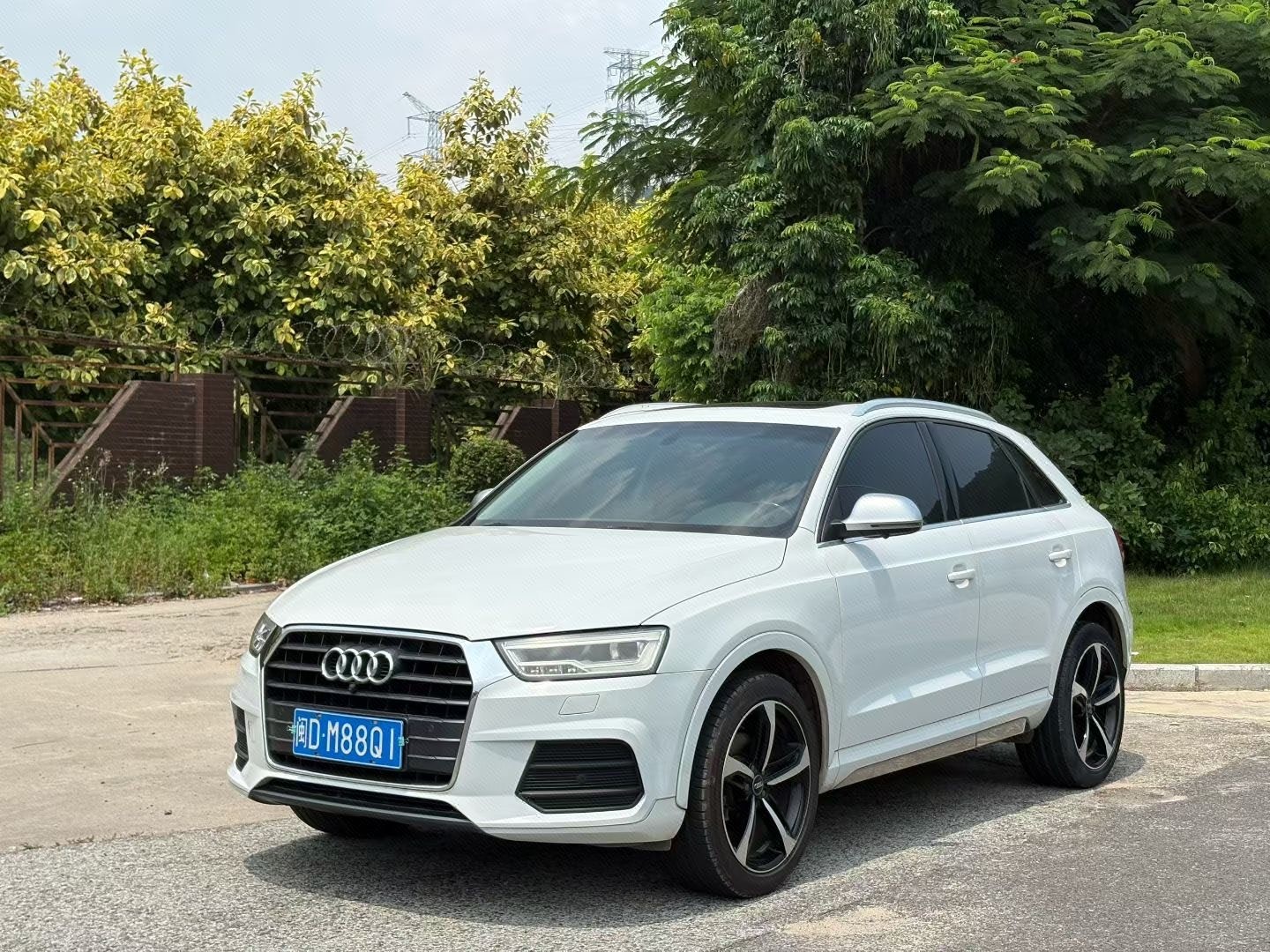 2018 2018 car image