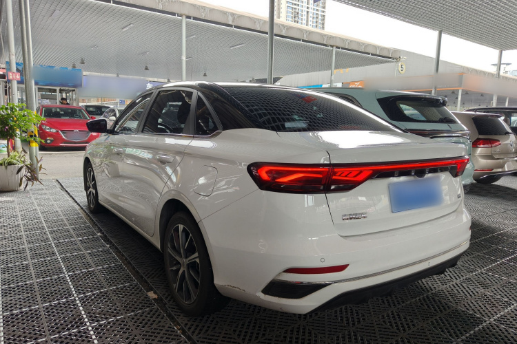 GEELY Emgrand 2023 car image #5