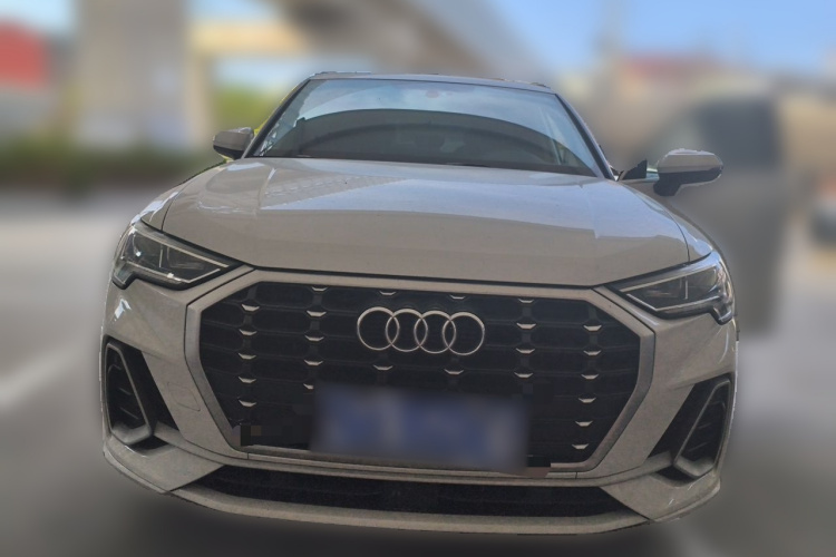 Audi Q3 2023 #3 Audi Q3 2023 car image #3