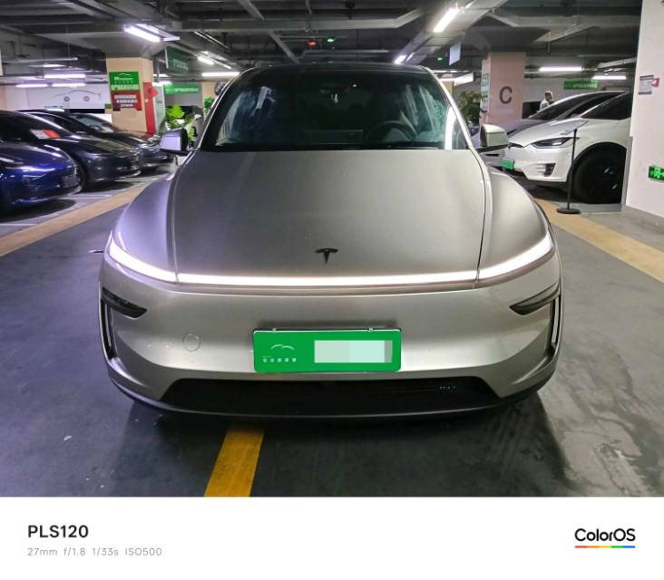 Tesla Model Y 2026 car image #2