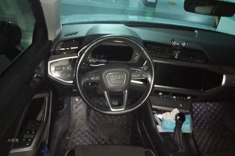 Audi Q3 2021 immagine di auto #12