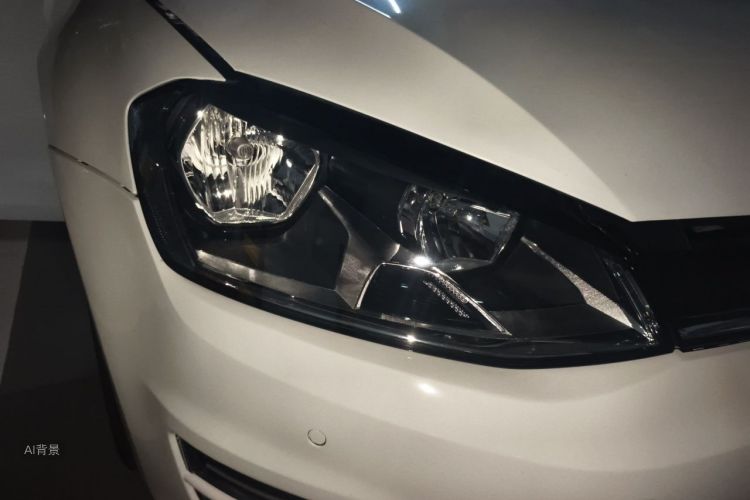 Volkswagen Golf 2017 car image #8
