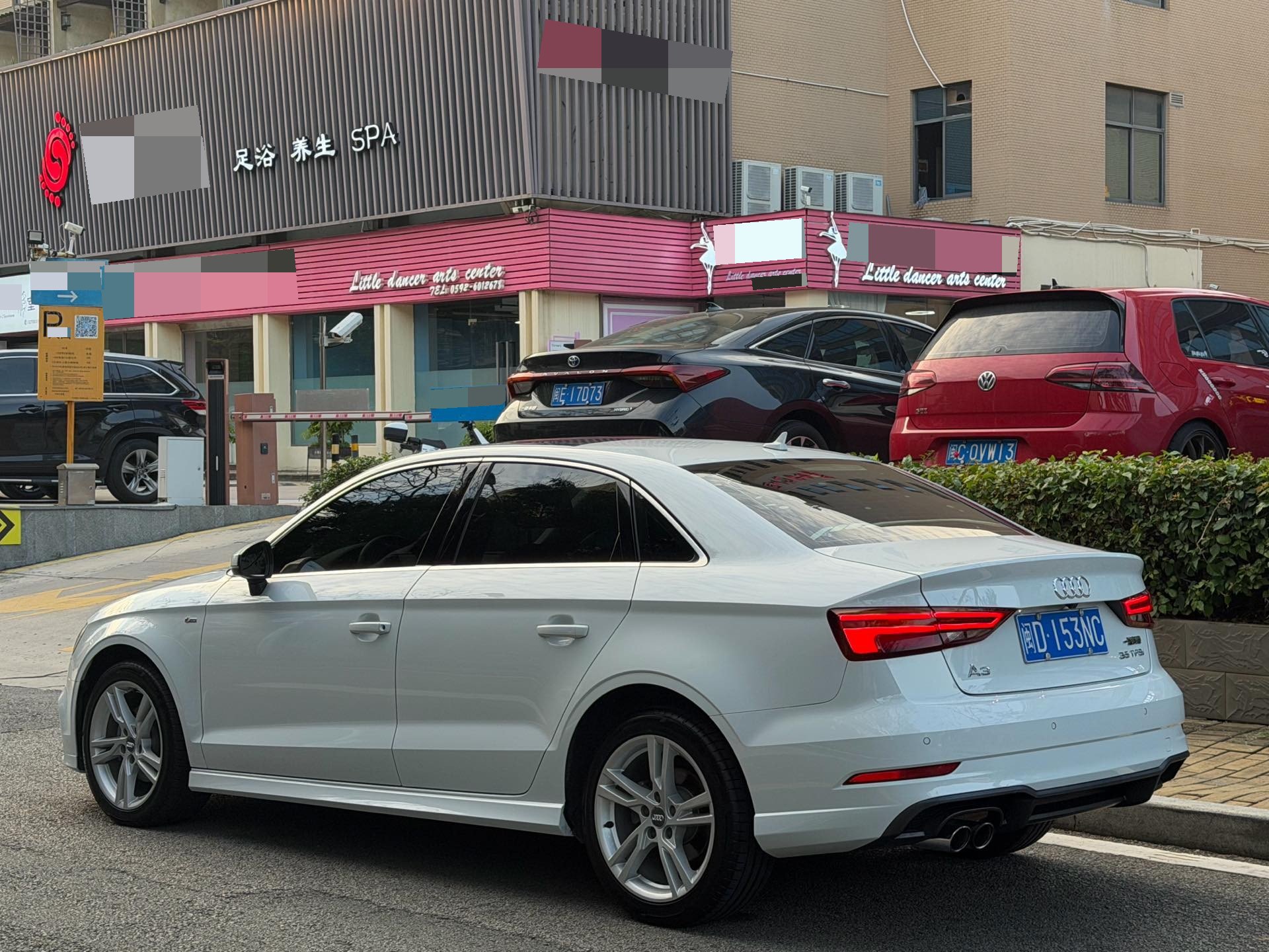 Audi A3 2018 car image #11