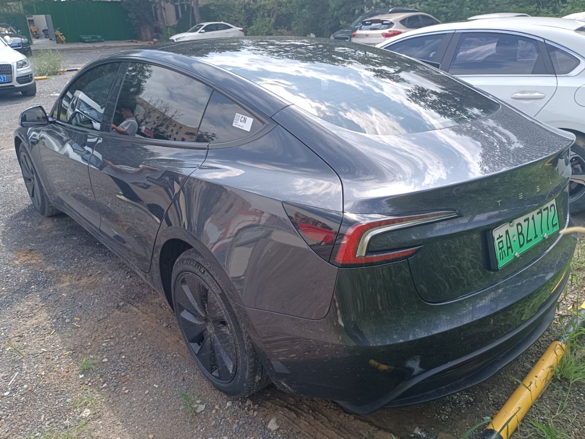 Tesla Model 3 2024 car image #5