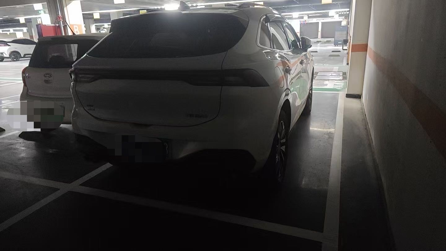 Forthing T5 EVO 2023 car image #6
