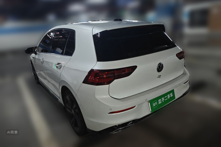 Volkswagen Golf 2022 car image #5