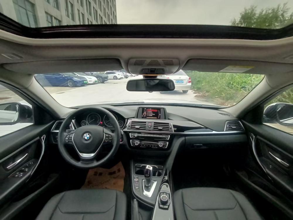 BMW 3 Series 2017 #7 BMW 3 Series 2017 صورة سيارة #7