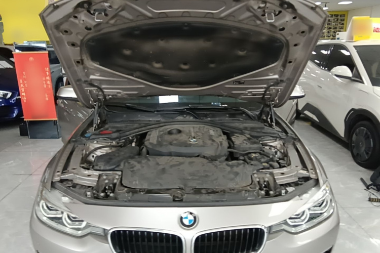 BMW 3 Series 2017 #20 BMW 3 Series 2017 car image #20