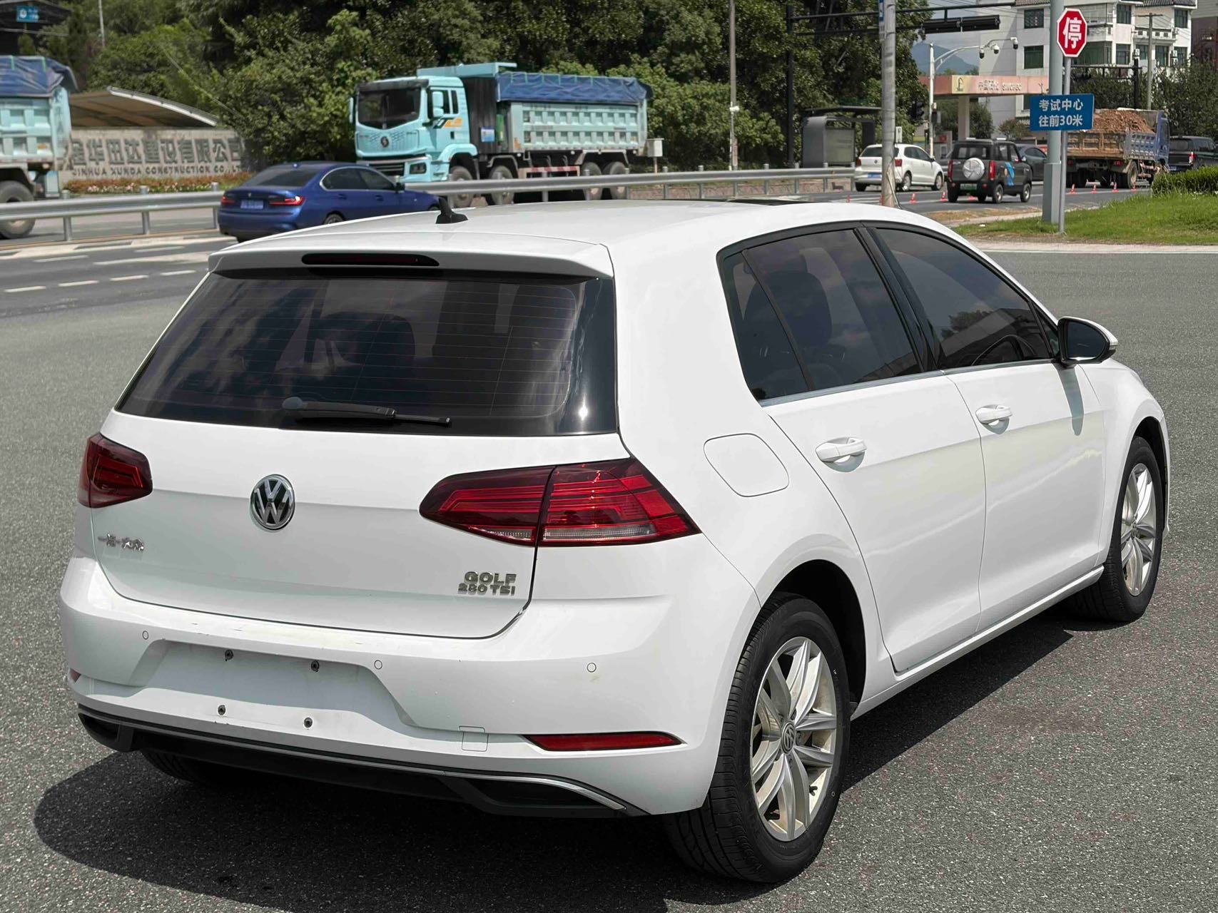 Volkswagen Golf 2019 #7 Volkswagen Golf 2019 car image #7