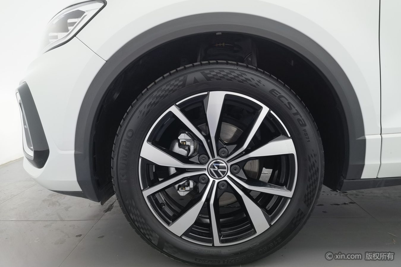 Volkswagen T-Roc 2025 car image #7