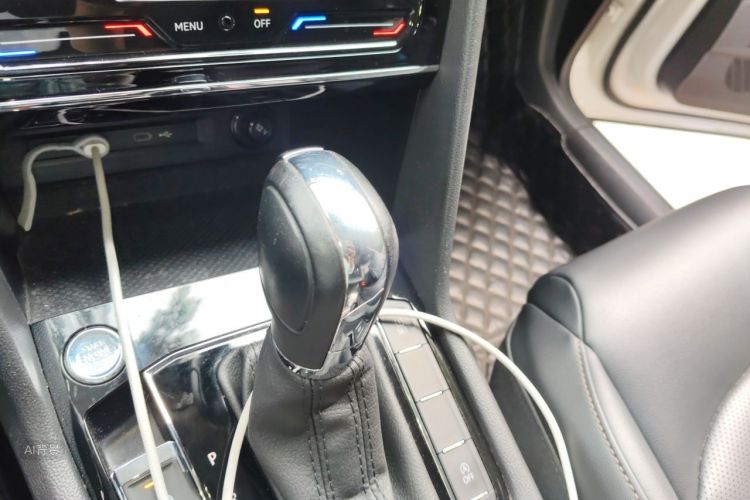 Volkswagen Tharu 2021 car image #16