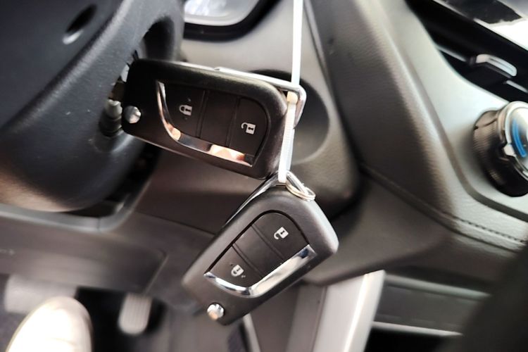 Toyota Corolla Cross 2024 صورة سيارة #9