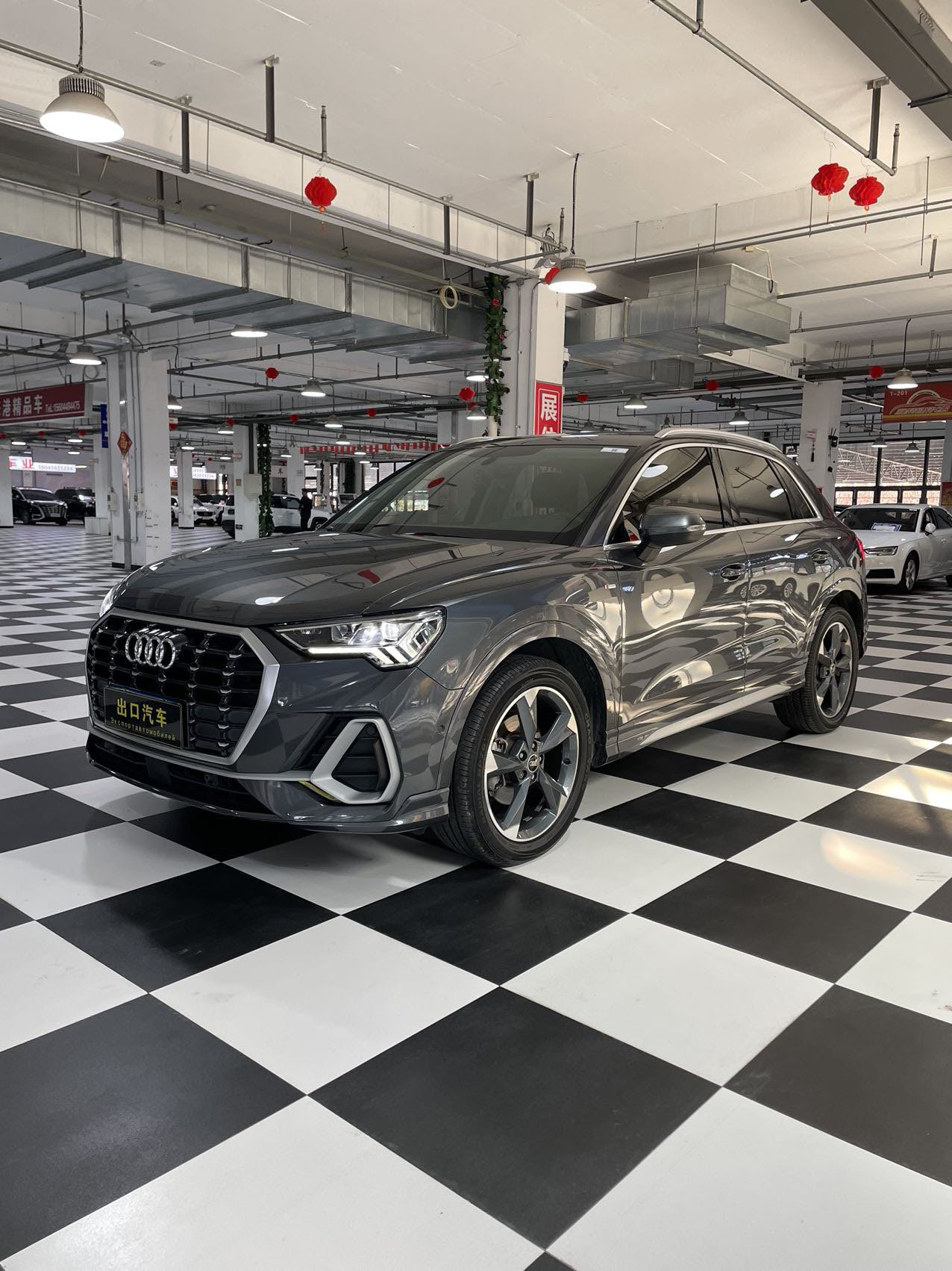Audi Q3 2022 immagine di auto 