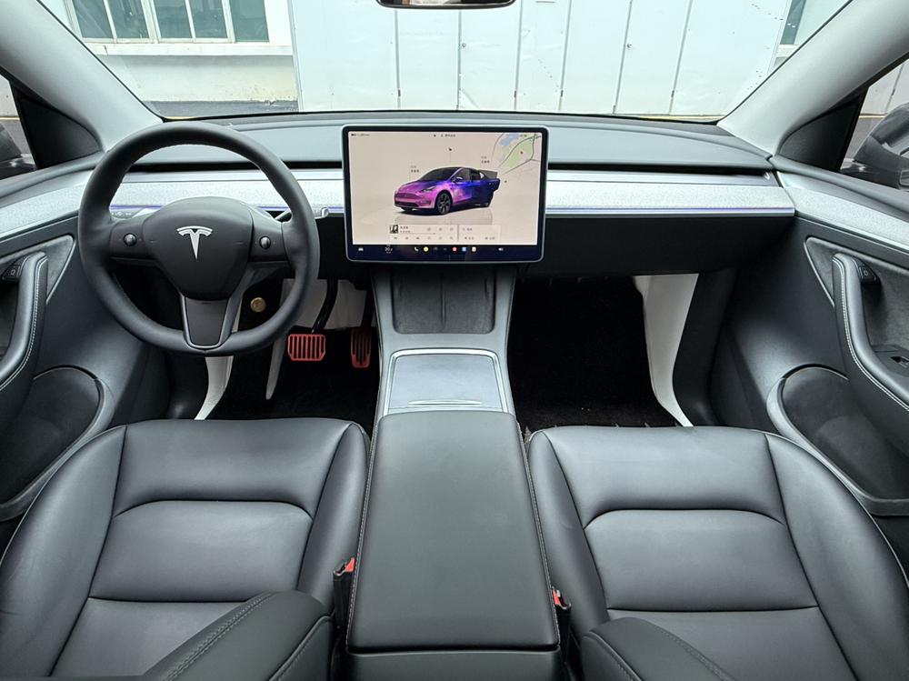 Tesla Model Y 2024 #9 Tesla Model Y 2024 car image #9