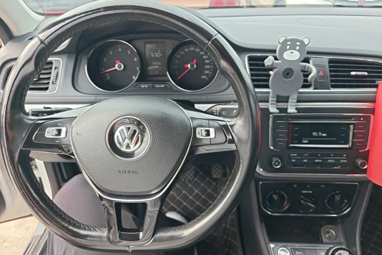 Volkswagen Lavida 2017 car image #10