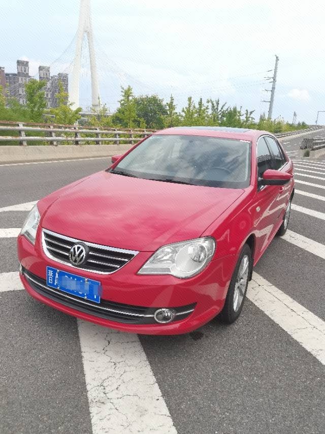 Volkswagen Bora 2012 car image 