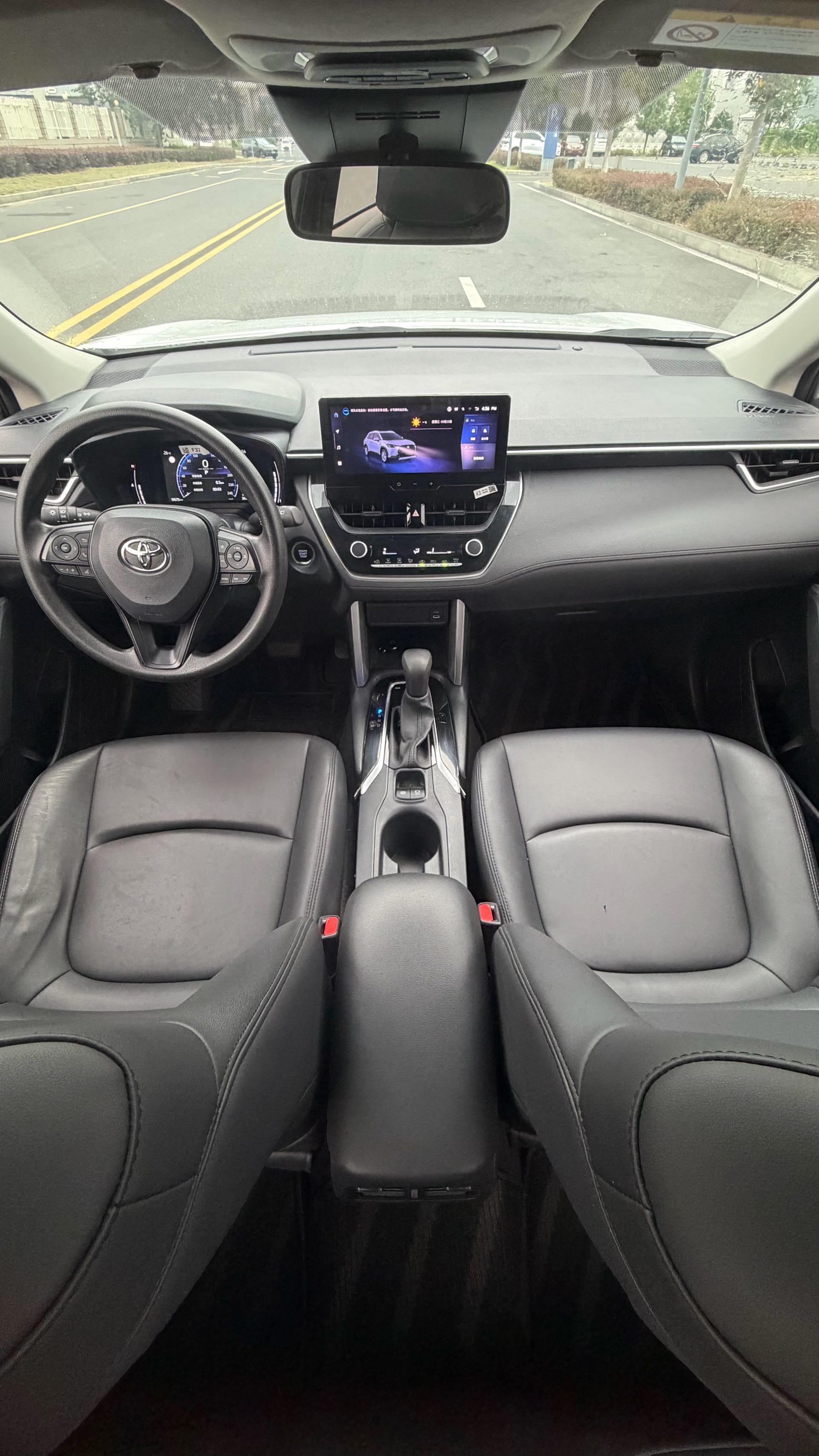 Toyota Corolla Cross 2024 صورة سيارة #3