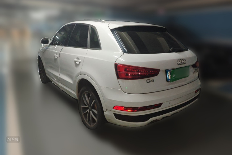 Audi Q3 2019 car image #5