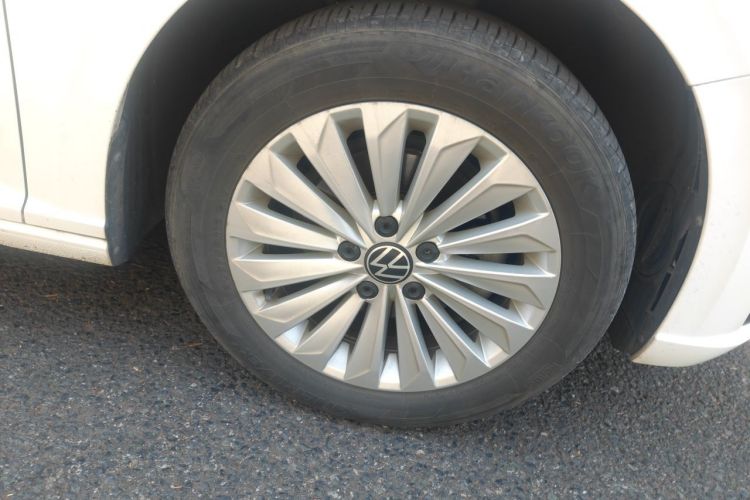 Volkswagen Lavida 2021 car image #6