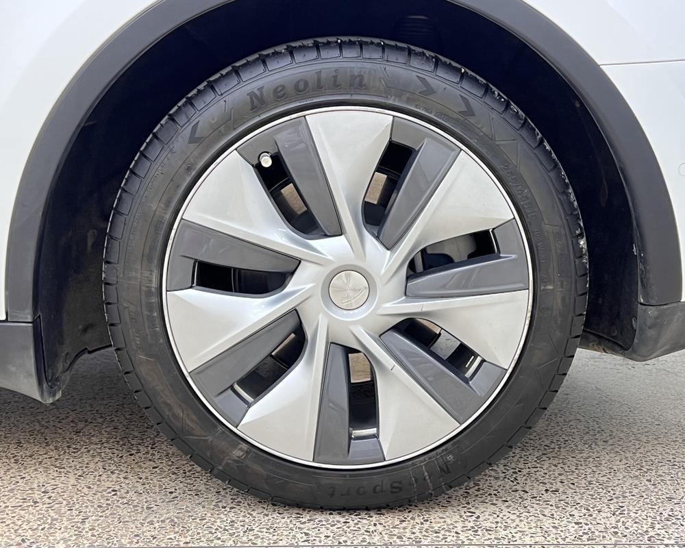 Tesla Model Y 2022 #11 Tesla Model Y 2022 car image #11