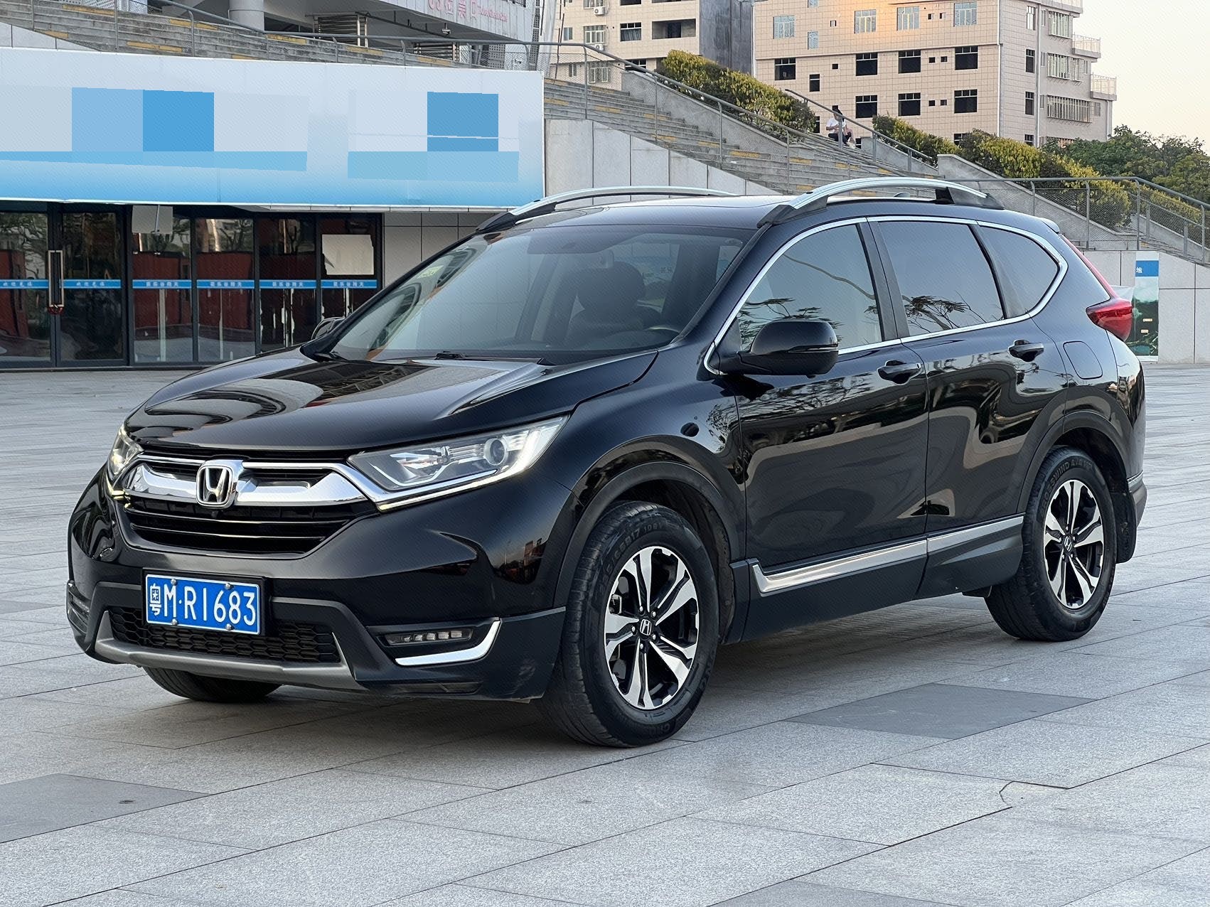 Honda CR-V 2019 car image 