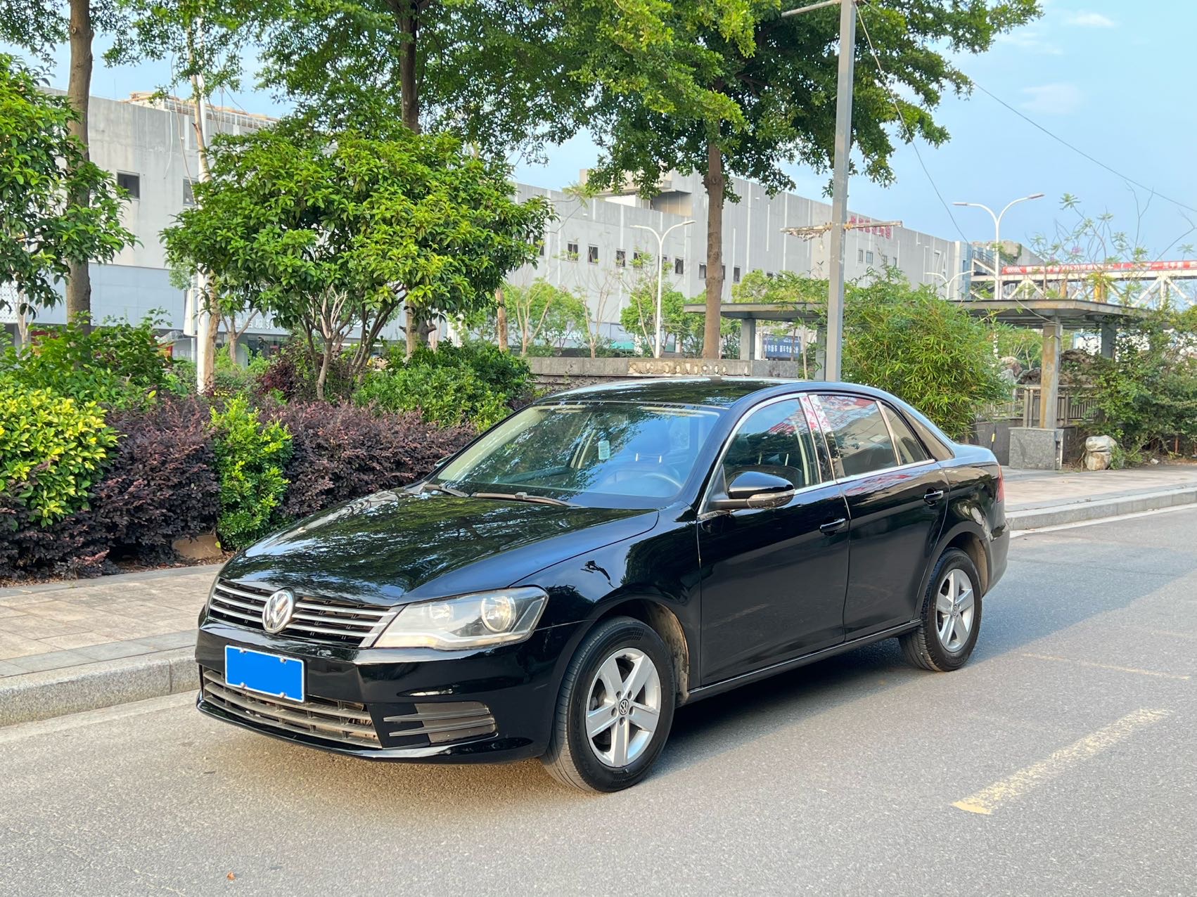 Volkswagen Bora 2013 car image 