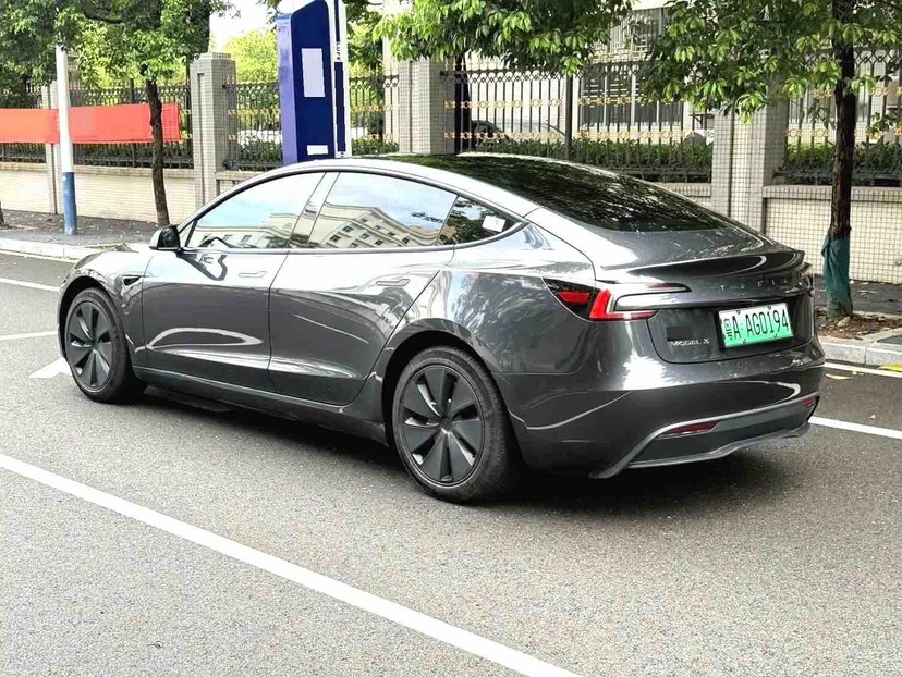 Tesla Model 3 2024 #6 Tesla Model 3 2024 car image #6