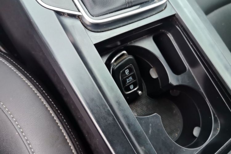 GEELY Emgrand 2021 car image #14