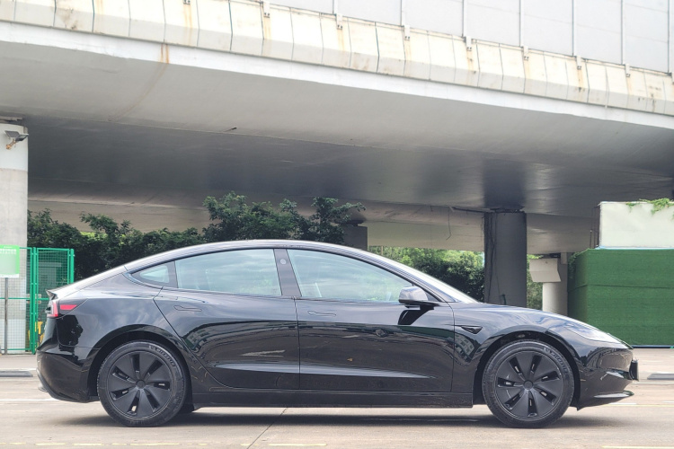 Tesla Model 3 2024 #12 Tesla Model 3 2024 car image #12