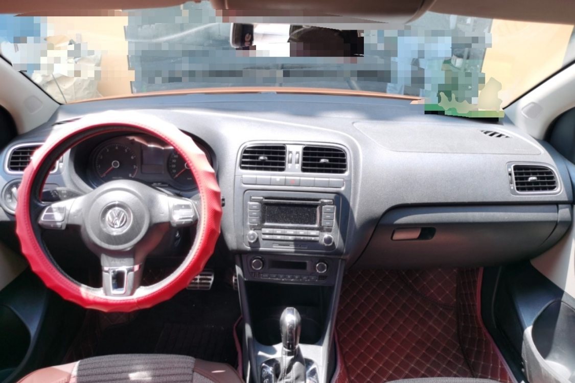 Volkswagen Polo 2012 car image #23