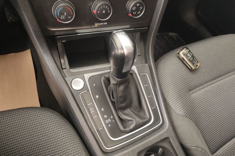 Volkswagen Golf 2020 imagen de coche #14