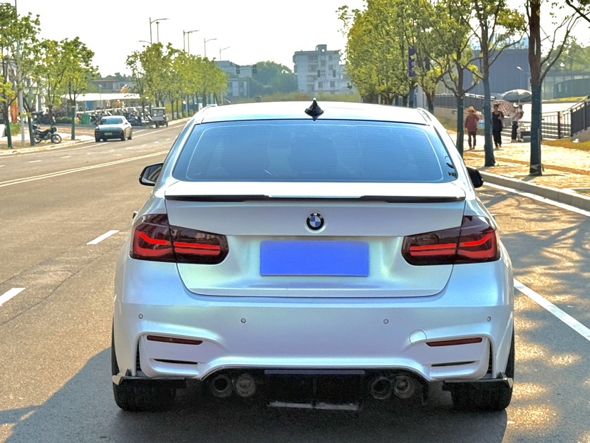 BMW 3 Series 2018 #8 BMW 3 Series 2018 car image #8