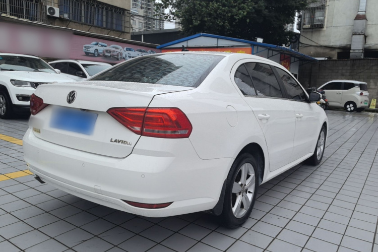 Volkswagen Lavida 2017 car image #7