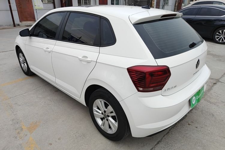 Volkswagen Polo 2022 car image #7