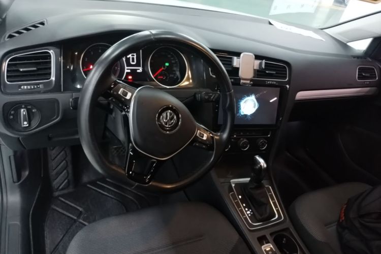 Volkswagen Golf 2018 #10 Volkswagen Golf 2018 car image #10