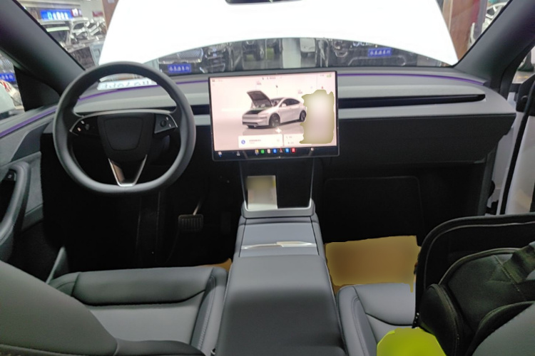 Tesla Model Y 2026 car image #11