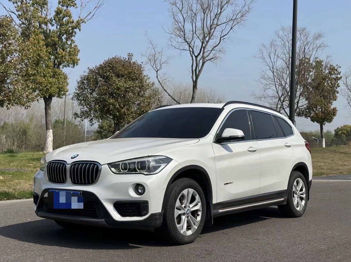 2017 2017 car image