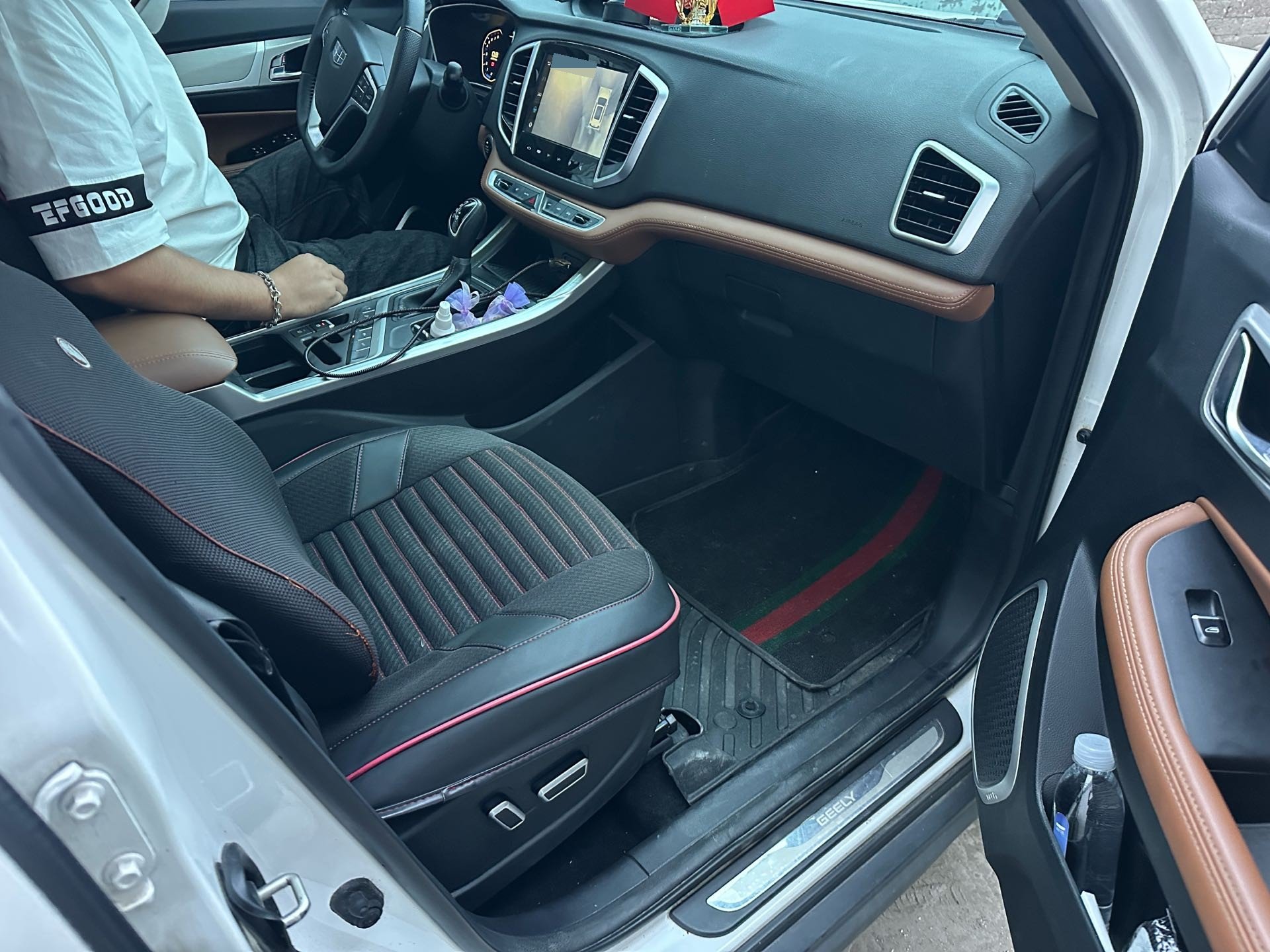 GEELY Vision X6 2018 #6 GEELY Vision X6 2018 صورة سيارة #6