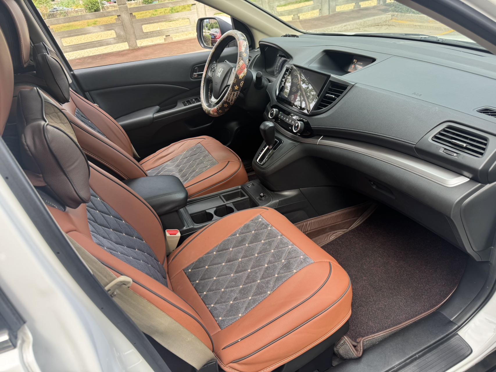 Honda CR-V 2015 immagine di auto #9