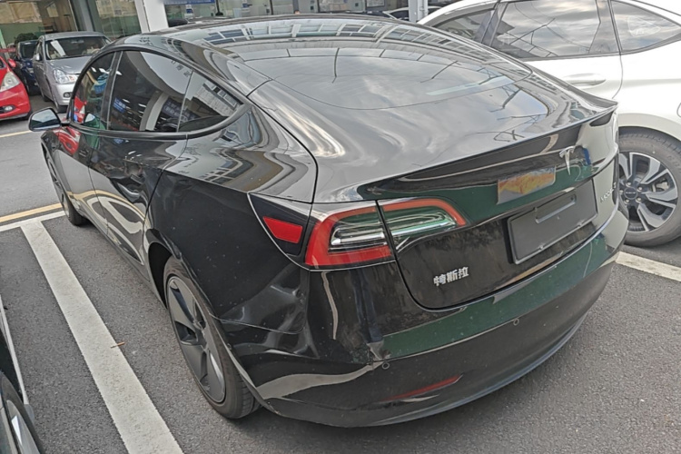 Tesla Model 3 2021 car image #5