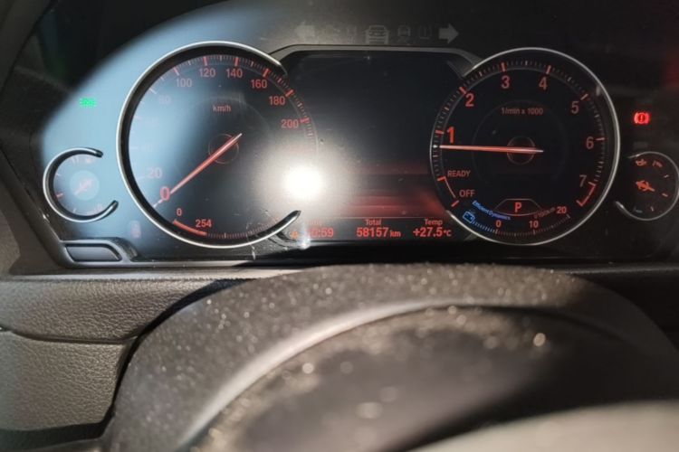 BMW 3 Series 2018 car image #8
