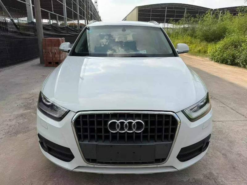 Audi Q3 2016 immagine di auto 