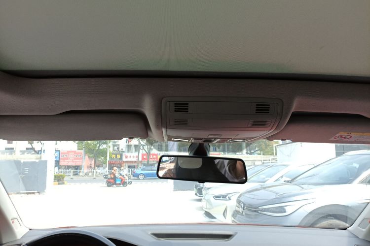 Volkswagen T-Cross 2020 car image #18