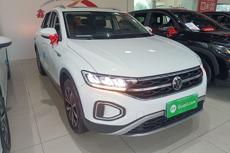 Volkswagen T-Roc 2024 car image #4