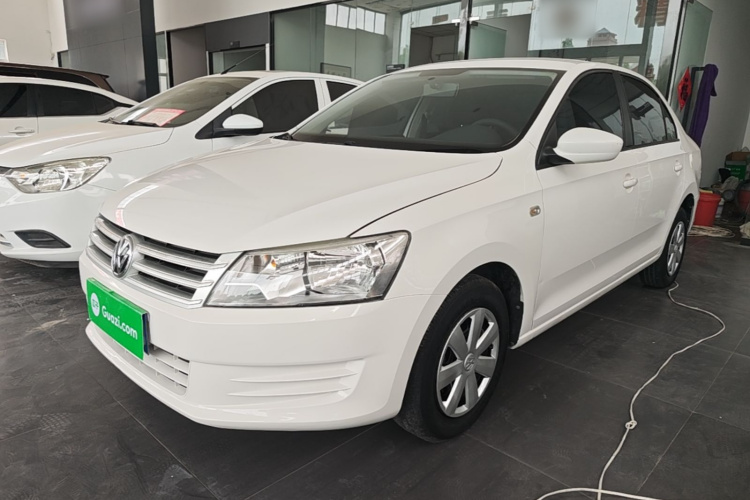 Volkswagen Santana 2017 car image #2