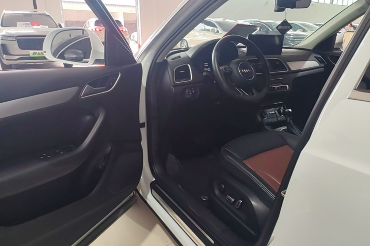 Audi Q3 2018 #16 Audi Q3 2018 immagine di auto #16