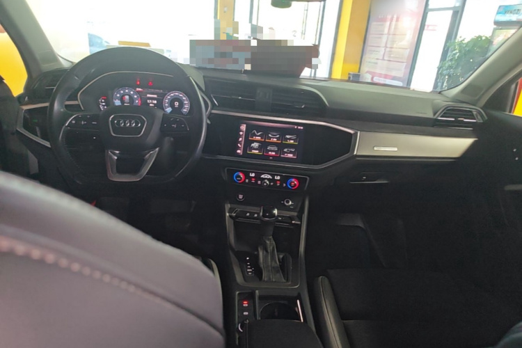 Audi Q3 2021 #10 Audi Q3 2021 car image #10