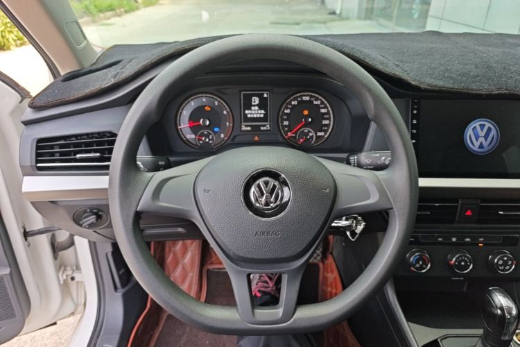 Volkswagen Lavida 2019 #11 Volkswagen Lavida 2019 car image #11