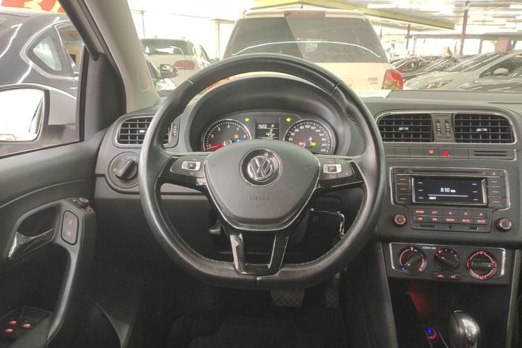 Volkswagen Polo 2016 #11 Volkswagen Polo 2016 car image #11